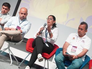Silvia Cristina Carrera, funcionaria del SENA Huila, en panel académico de Pasion Pasifloras Regiones 2026.